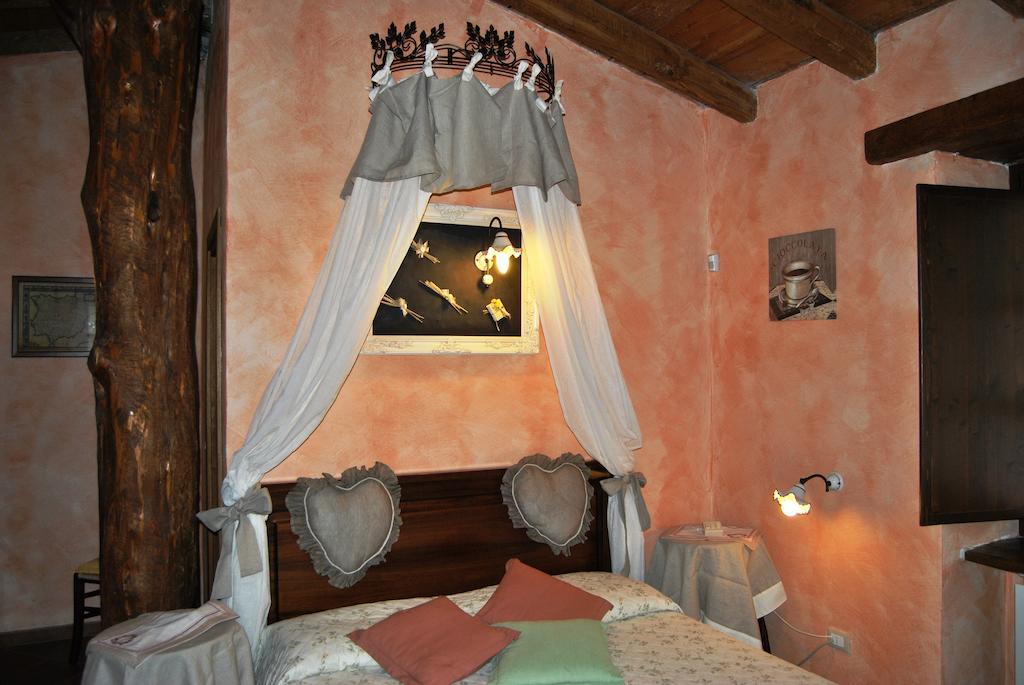 Le Macine Del Confluente Bed & Breakfast Badalucco Luaran gambar