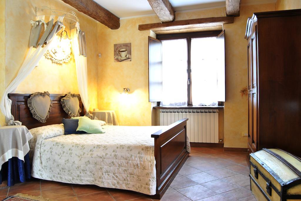 Le Macine Del Confluente Bed & Breakfast Badalucco Bilik gambar
