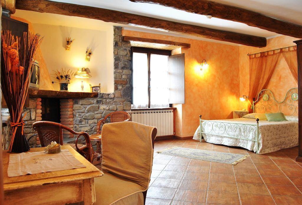 Le Macine Del Confluente Bed & Breakfast Badalucco Bilik gambar
