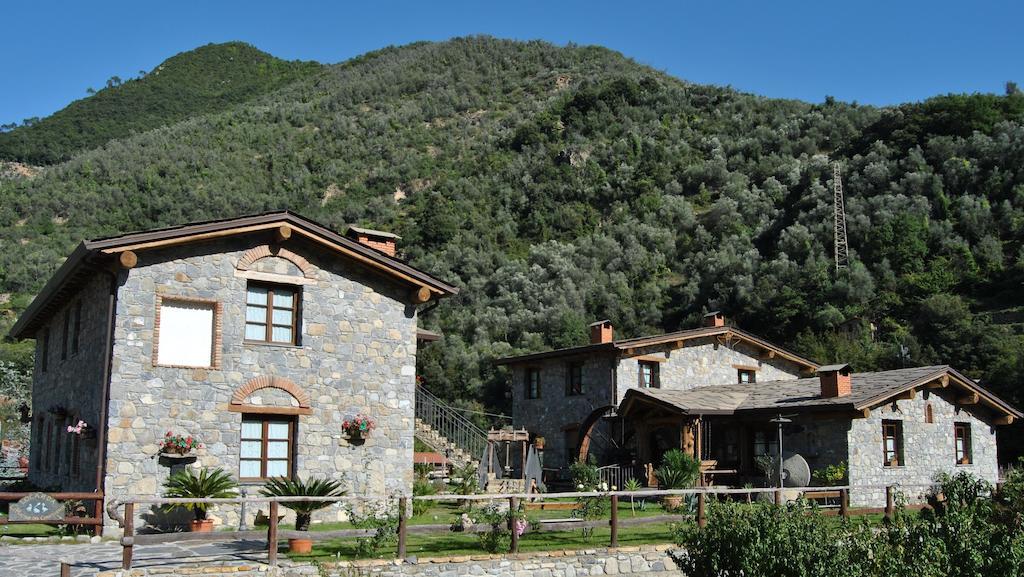 Le Macine Del Confluente Bed & Breakfast Badalucco Luaran gambar