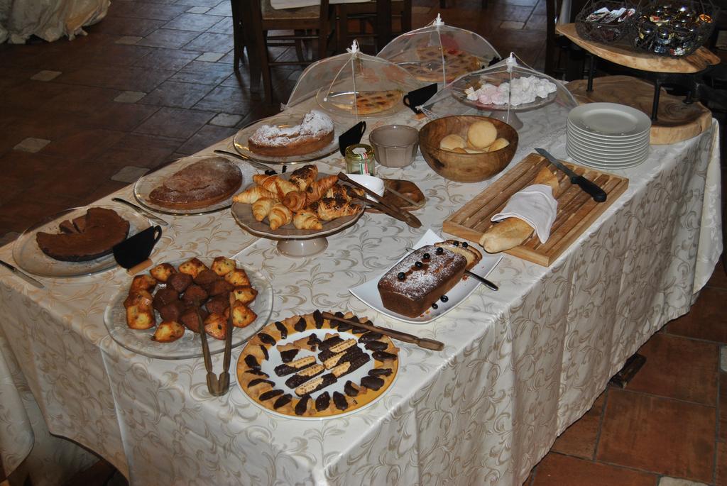 Le Macine Del Confluente Bed & Breakfast Badalucco Luaran gambar